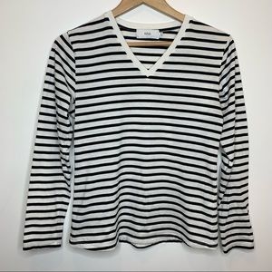 Azul by Moussy Long Sleeve V-Neck Striped Tee Shirt White Black